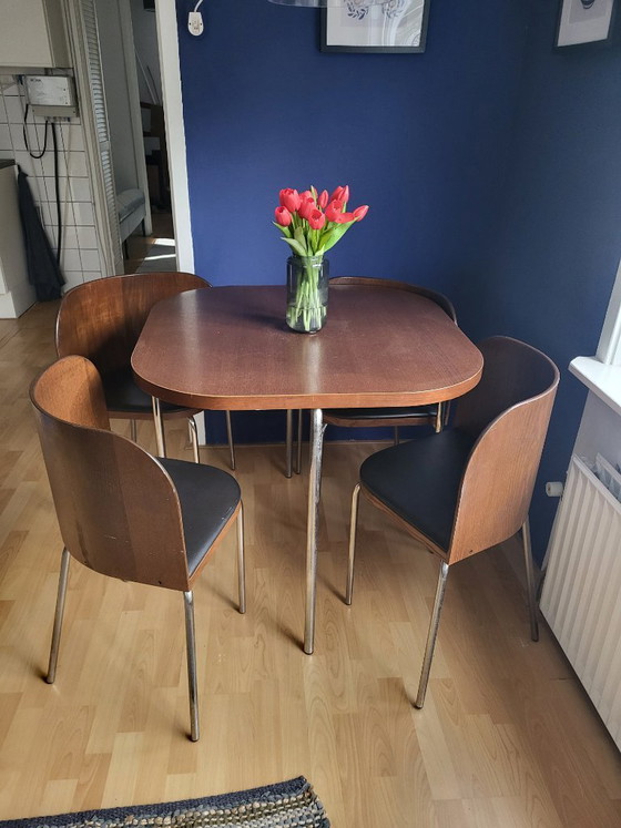 Set da pranzo con quattro sedie, legno marrone scuro e nero, IKEA Fusion, Metallo, Vintage (foto 2 di 5)