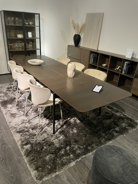 Image 1 of Augusta eettafel. BoConcept.