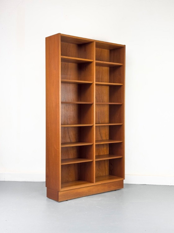 Image 1 of Grande libreria vintage in teak di Carlo Jensen per Hundevad