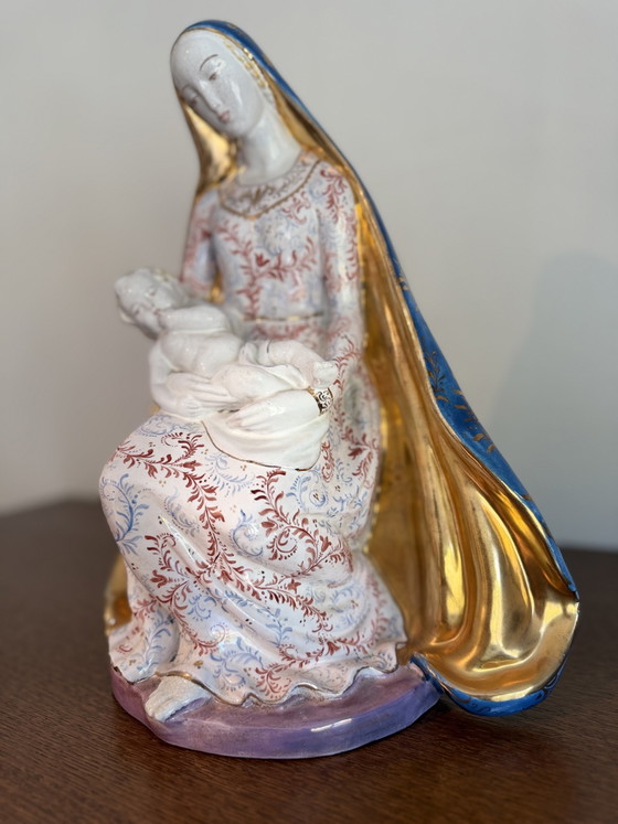 Madonna mit Kind – Majolika-Keramik – Prof. Eugenio Pattarino (Italien) – Bildhauerei, Ceramic, Gold (photo 6 of 8)