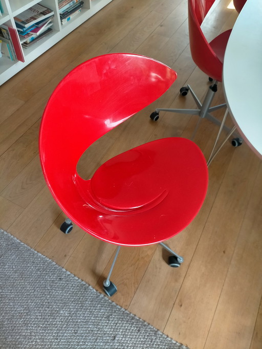 Ensemble de 4 chaises rouges MIDJ "Twist".