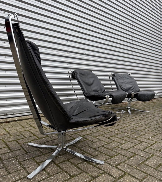 Image 1 of Set vintage Vatne Møbler Falcon di Sigurd Resell: 2 alti + 2 bassi + Hocker