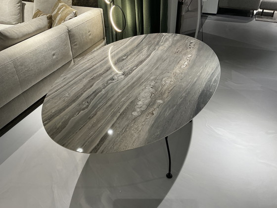 Image 1 of Kartell Glossy Tafel Ovaal Toonzaalmodel