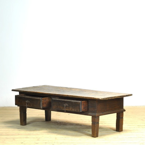 Image 1 of Oak coffee table, circa 1820