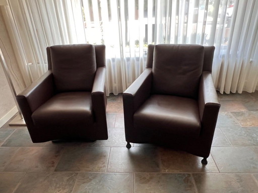 2 poltrone in pelle Leolux Paian, 1 poltrona girevole.