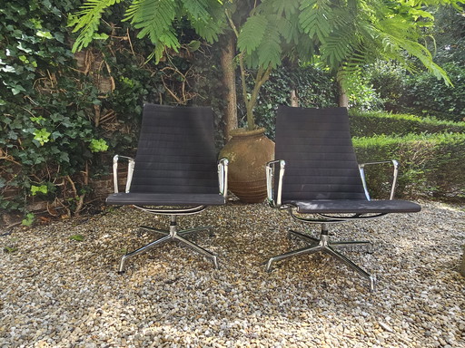2x Vitra Eames EA 116 zwart