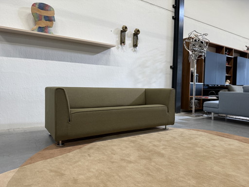 Gelderland 4800 Sofa 2.5 Seater Kvadrat Sahco Clay fabric green 190