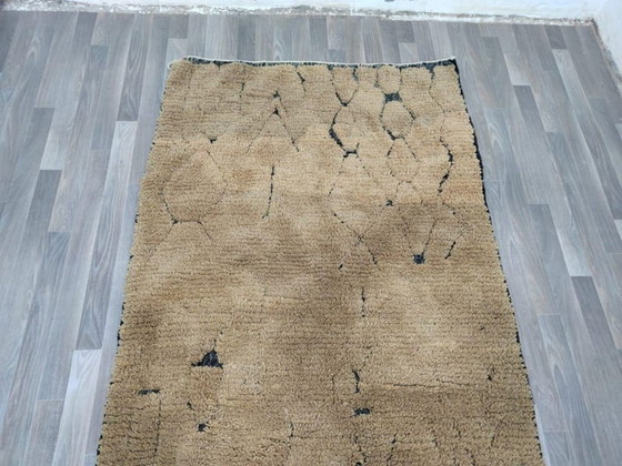 Image 1 of Tapis en laine fait main – coloris personnalisables 300cmx150cm