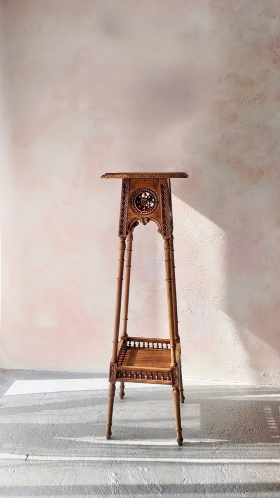 Image 1 of Tavolino laterale antico bretone in legno massello intagliato - Arte popolare del XIX/XX secolo