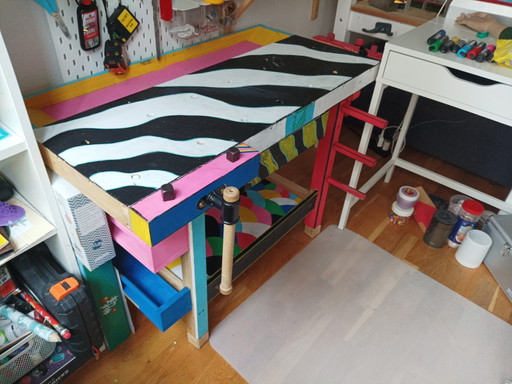 Hand Painted Crafting Bench – schilderijen tekeningen, Wood (photo 2 of 8)