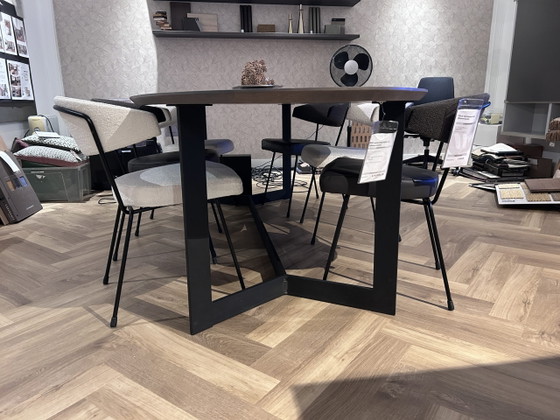 Mesa de comedor Hill de Hofstede Raanhuis – Mesas de comedor (photo 5 of 5)