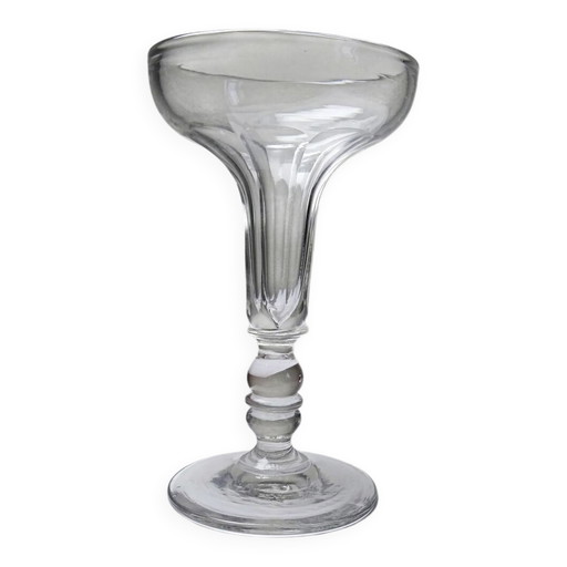 Champagne coupe, antique champenoise attributed to Baccarat, Napoleon III.