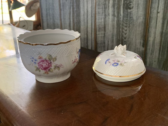Hungarian Porcelain Trinket Box with Lid from Hollóhaza – Decorative Objects (photo 3 of 5)