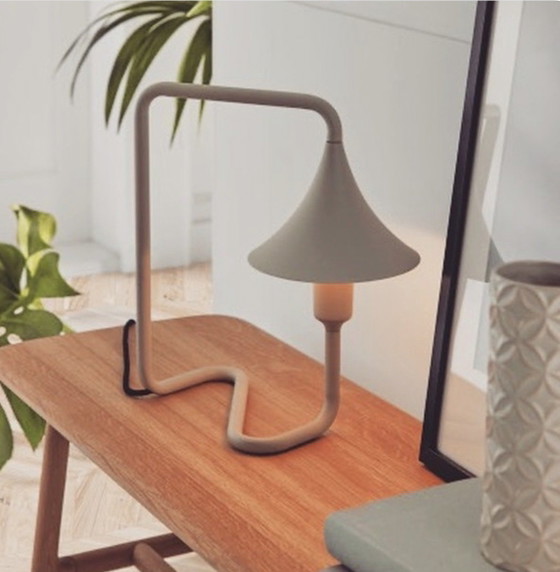 Image 1 of Lámpara de mesa de diseño FOC Self – Luis Eslava – Valencia – Verde