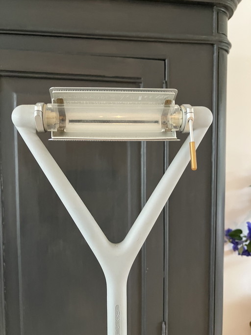 Luceplan Lola sta lamp