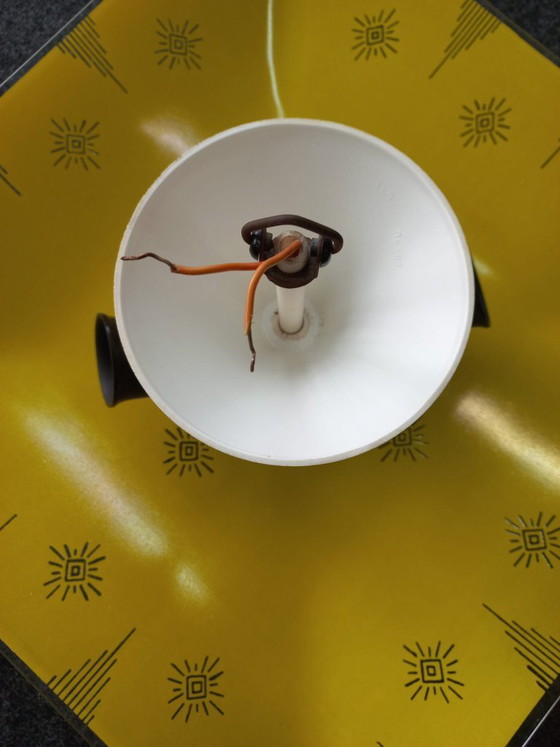 Image 1 of Lampada da soffitto vintage anni '50/'60 a forma di "ombrello rovesciato".