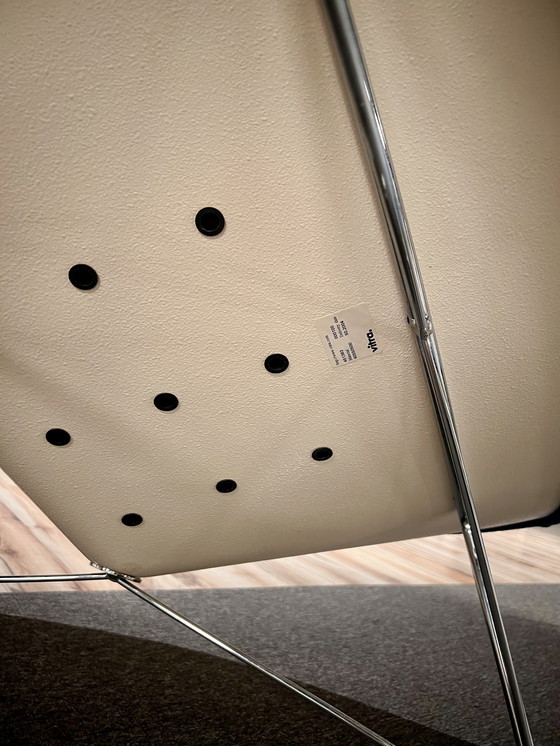 Image 1 of 2 chaises Vitra Coconut