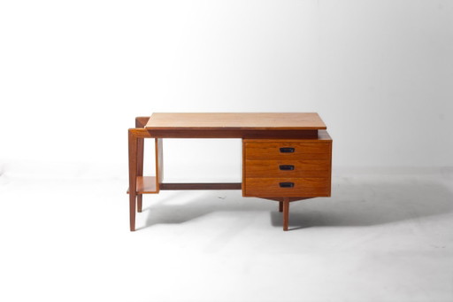 Schrijftafel uit het midden van de 20e eeuw – bureau, Wood (photo 2 of 15)