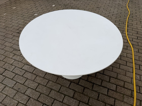Image 1 of Original round Knoll Tulip dining table (120cm) white laminate Eero Saarinen