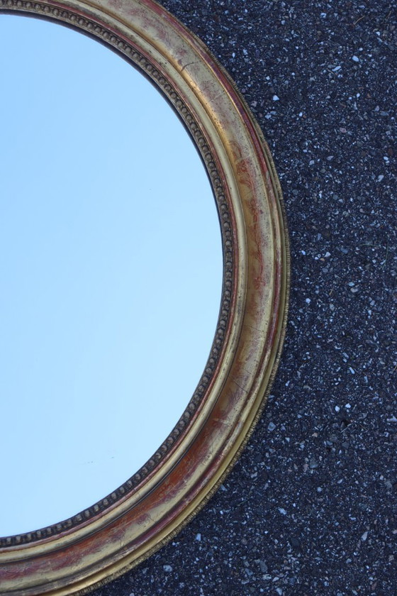 Image 1 of Pair of oval Louis Philippe period mirrors in giltwood