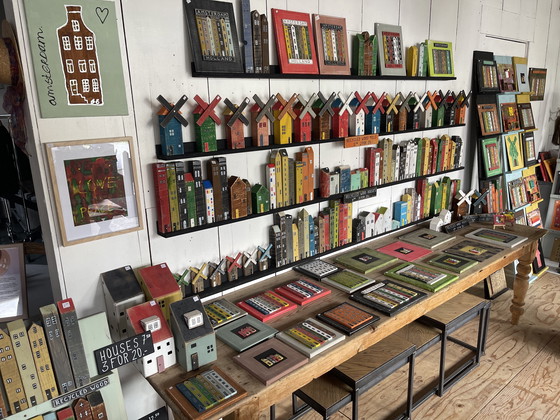 Image 1 of Casas en miniatura y molinos de viento