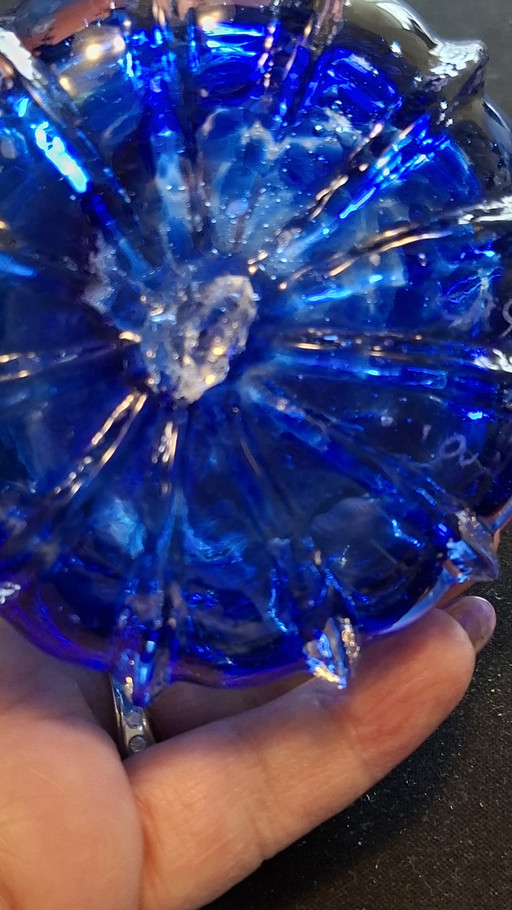 SAS eine kleine blaue Vase handgefertigt