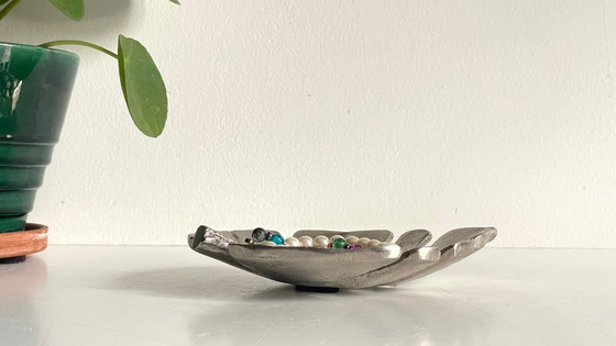 Image 1 of VIDE Poche Forme FEUILLE en Métal