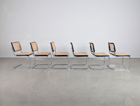Image 1 of Juego de 6 sillas voladizas Thonet S32 V Breuer con estructura de caña vienesa.