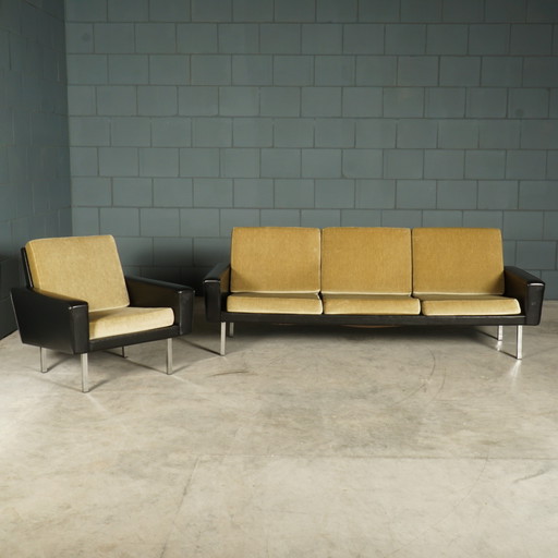 Vintage Three-seater Sofa - Velvet - 1960s