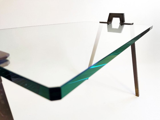 Mesa auxiliar modelo T21 de Peter Ghyczy – Mesas auxiliares, Brass, Metal (photo 13 of 17)