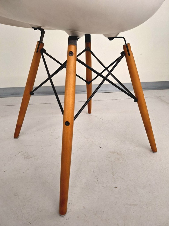 Image 1 of Set of 4 authentic Vitra Eames DSW dining chairs (2012)