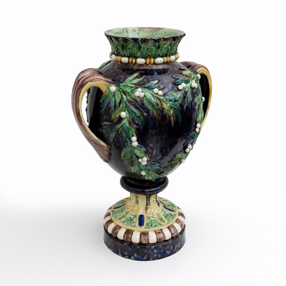 Image 1 of Grande vaso rinascimentale in maiolica francese del XIX secolo con vischio, 1880
