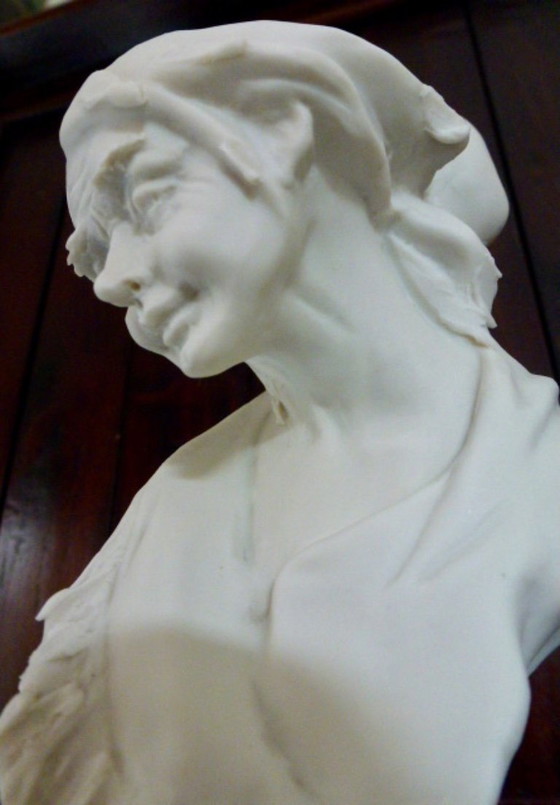 Image 1 of Capodimonte, 2x Nico Venzo Busts - Bisque porcelain.