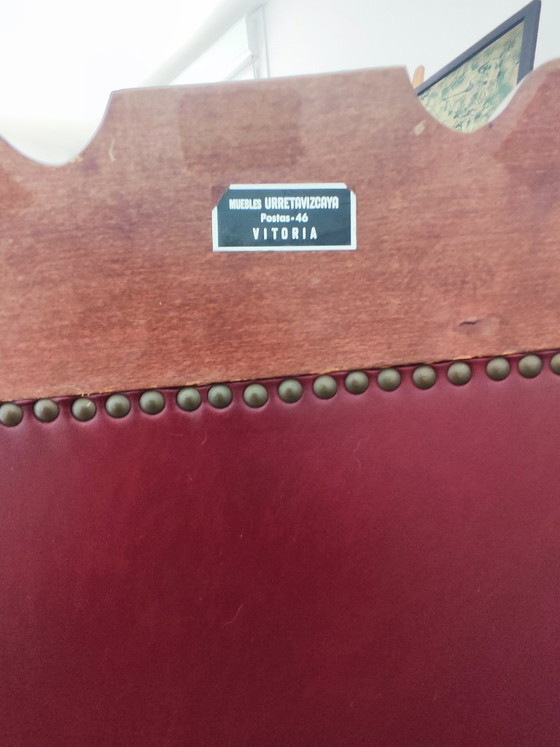 Image 1 of Canapé Chesterfield ancien en cuir véritable