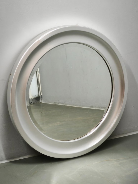Specchio da Parete Rotondo Italiano Space Age Anni '70 con Cornice Argentata – Plastic (photo 3 of 9)
