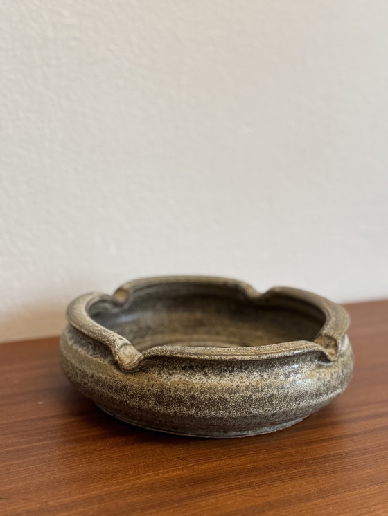 Image 1 of Vintage brutalist asbak / schaal keramiek jaren 70