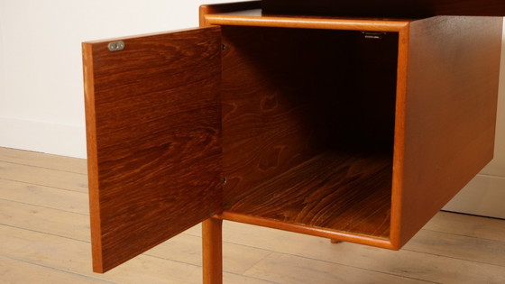 Image 1 of Bureau vintage | Conception danoise | Teck | Arné Vodder