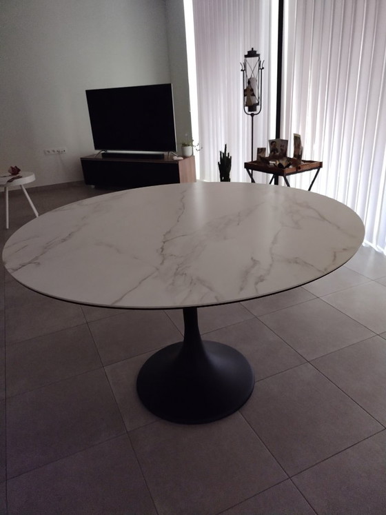 Image 1 of Designer Round Dining Table Juntoo Calacatta Marble Look Ø130 (Available Week 40)