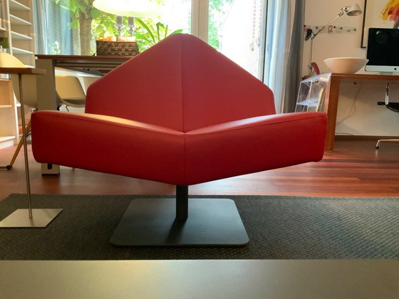Leolux modello Wibber, sedia girevole in pelle rossa, Sedie girevoli, Metallo, Rosso (foto 2 di 5)