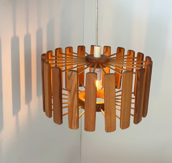 Image 1 of Vintage hanglamp van grenenhout, Zweden 1970.