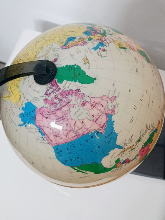Beleuchteter Globus aus Plexiglas von Nova Rico Florenz 1969 – Tischlampen (photo 7 of 14)