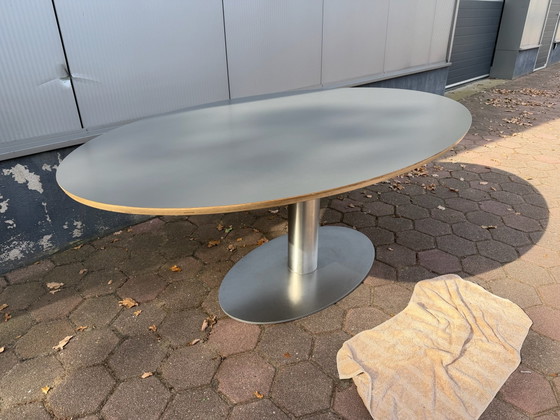 Ovalen Rob Brandt Tafel. – Eettafels, Hout, lamine (photo 4 of 6)