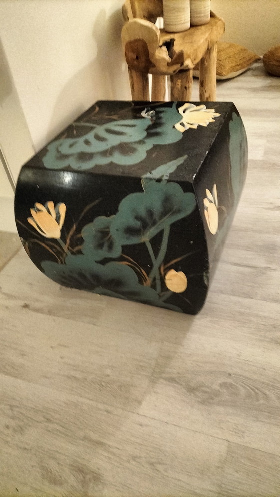 Image 1 of Kubus hout handbeschilderd