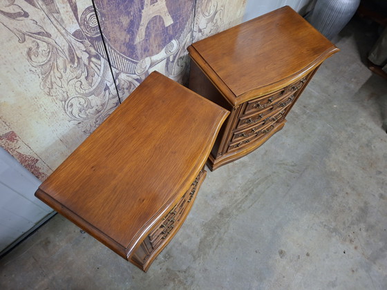 Image 1 of Klassieke Italiaanse nachtkastjes, ladekasten afm. 55x33cm en 64cm hoog.  
