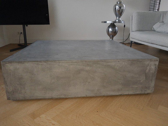 Image 1 of Davidi Design Sud Salontisch großer Würfel Beton Cire 110x110x30,5cm