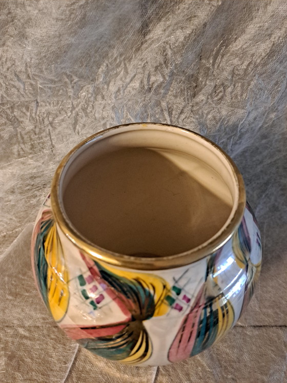 Image 1 of Dekselvaas van H.Bequet uit de jaren 50