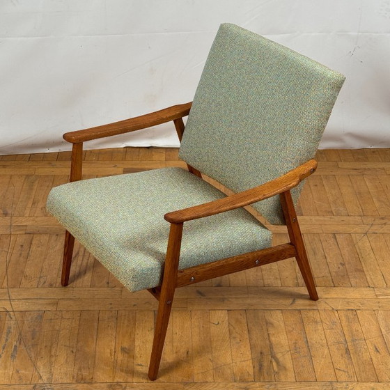 Image 1 of Paar volledig gerenoveerde Tsjechoslowaakse Interier eiken fauteuils, jaren 1960 - Mid Century Modern