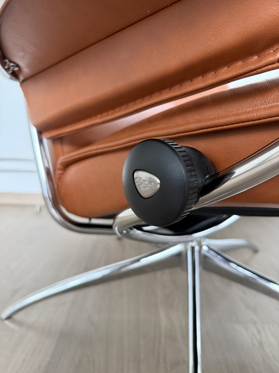 Stressless City High Back - Luxe Model - Heerlijk Comfort – Verstelbare relaxstoel, Aluminium, Leather (photo 10 of 10)