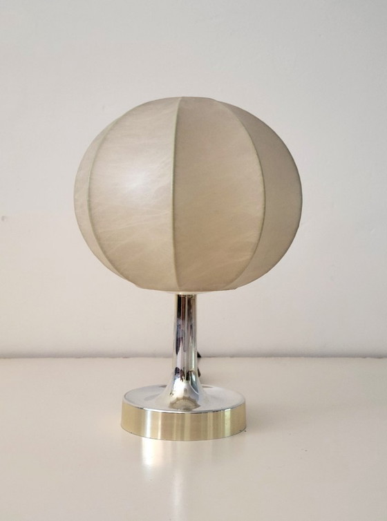 Set of 2 Gold Lace Cocoon Table Lamps – goldkant, Plastic (photo 10 of 11)