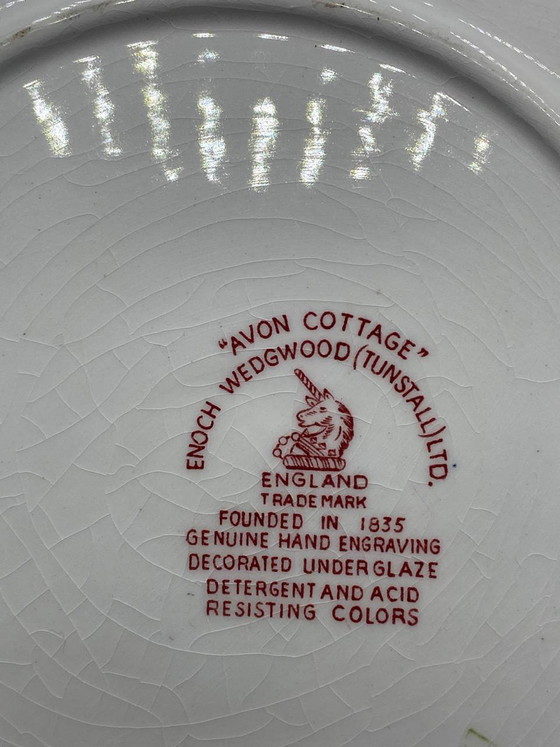 Large antique deep platter - Red Avon Cottage pattern - Enoch Wedgwood (Tunstall) - 1950s-1970s (photo 3 of 4)